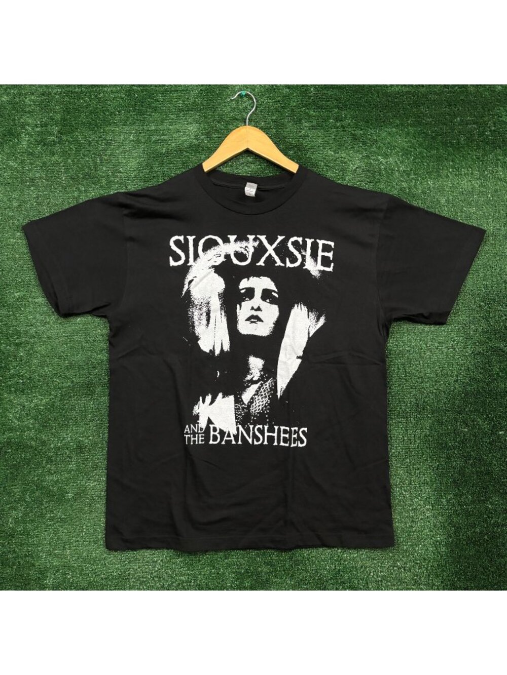 Siouxsie and The Banshees Serving Face T-Shirt Size Large
